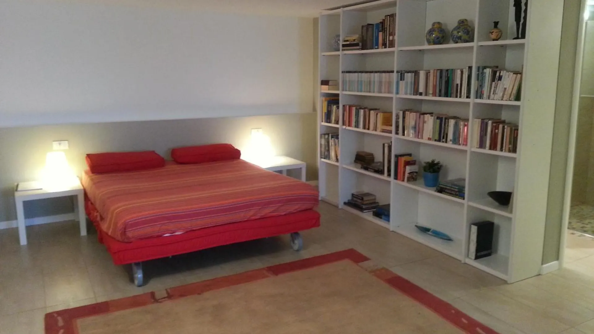 IseoLakeRental - Vacanza Romantica Riva di Solto Italia